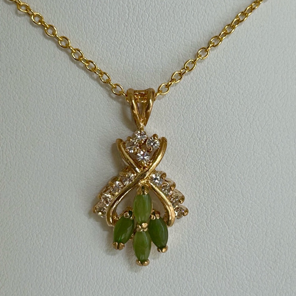 Genuine Green Jade & Swarovski Crystals 18K Gold Plated Pendant Necklace